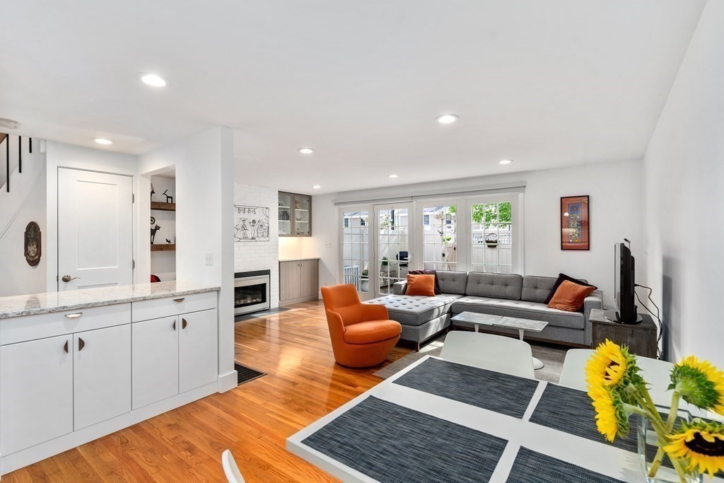 11 Oak Street, Unit 36 Wellesley, MA 02482 - Photo 11 of 36