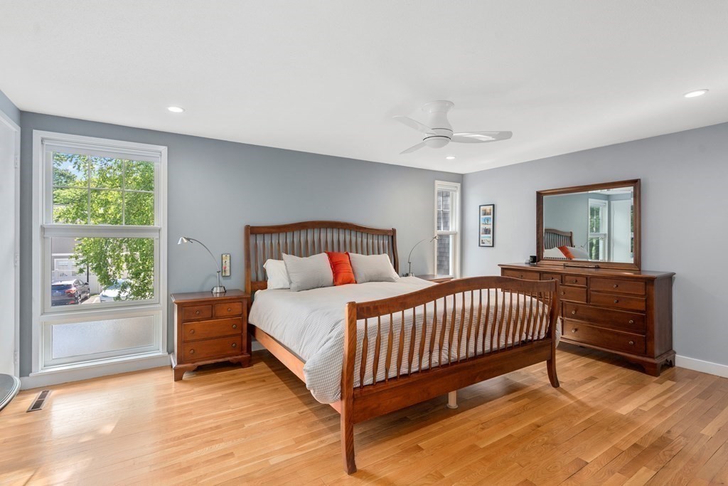 11 Oak Street, Unit 36 Wellesley, MA 02482 - Photo 15 of 36