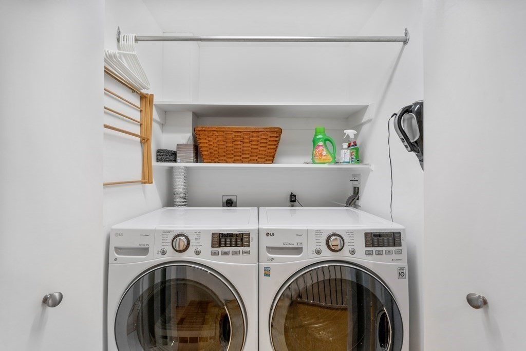 11 Oak Street, Unit 36 Wellesley, MA 02482 - Photo 17 of 36