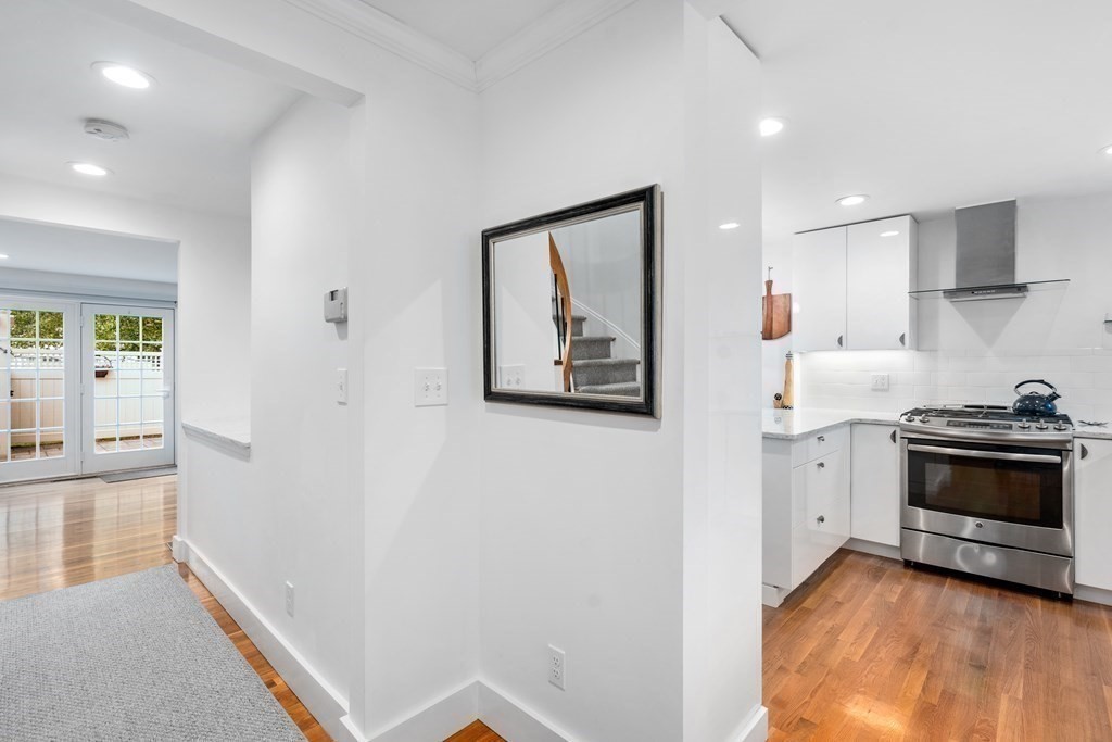 11 Oak Street, Unit 36 Wellesley, MA 02482 - Photo 23 of 36