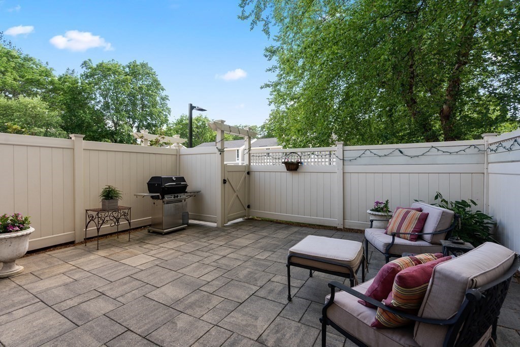 11 Oak Street, Unit 36 Wellesley, MA 02482 - Photo 29 of 36