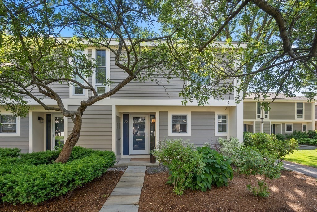 11 Oak Street, Unit 36 Wellesley, MA 02482 - Photo 4 of 36