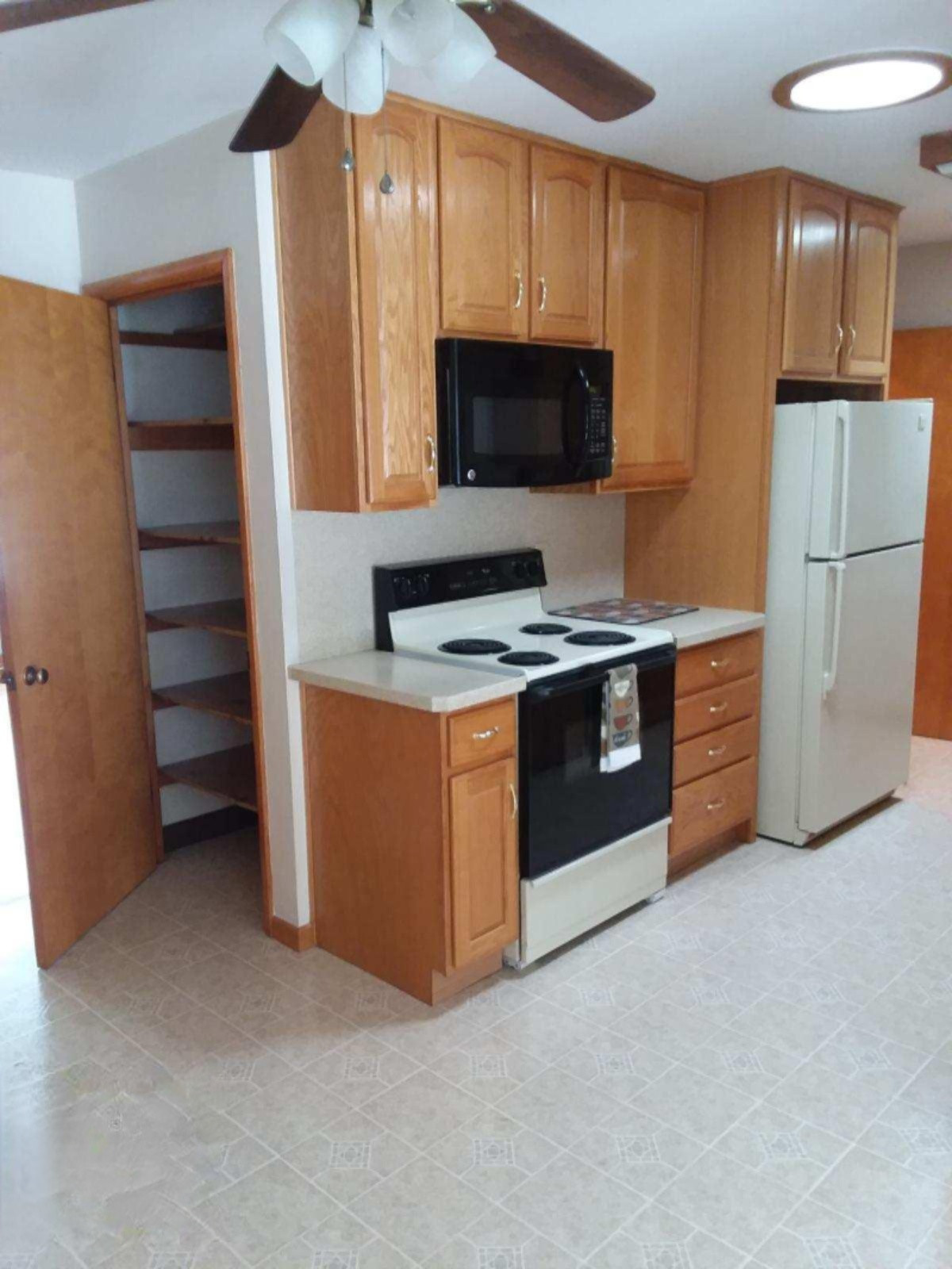 135 Highfield Road Battle Creek, MI 49017 - Photo 18 of 39 2D051919-0D7C-4B58-99B1-0BABBDDC8251