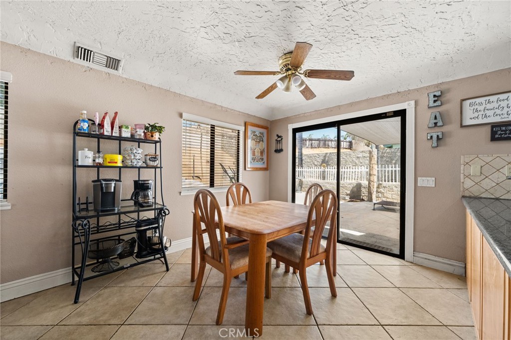 8433 Tamarind Lane Riverside, CA 92509 - Photo 13 of 35