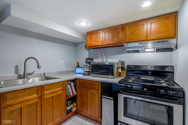 900 West Grace Street, Unit G Chicago, IL 60613 - Photo 7 of 16