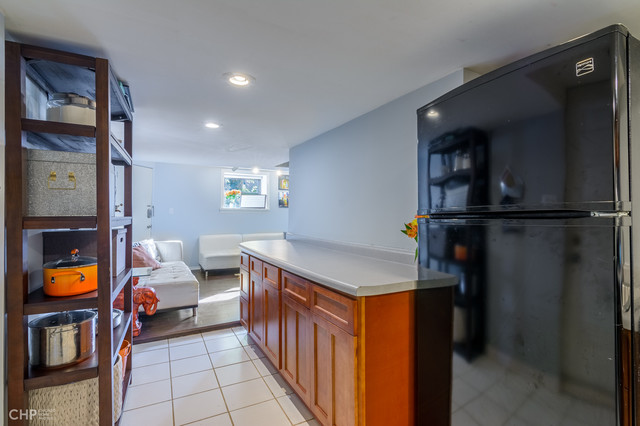 900 West Grace Street, Unit G Chicago, IL 60613 - Photo 8 of 16