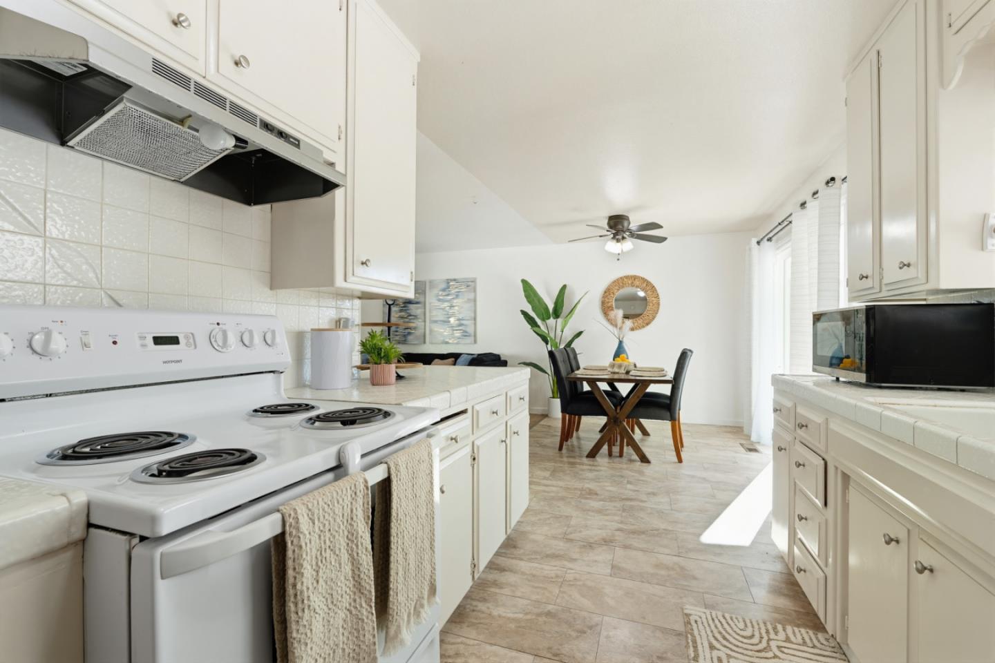 816 Bowen Avenue Modesto, CA 95350 - Photo 11 of 33