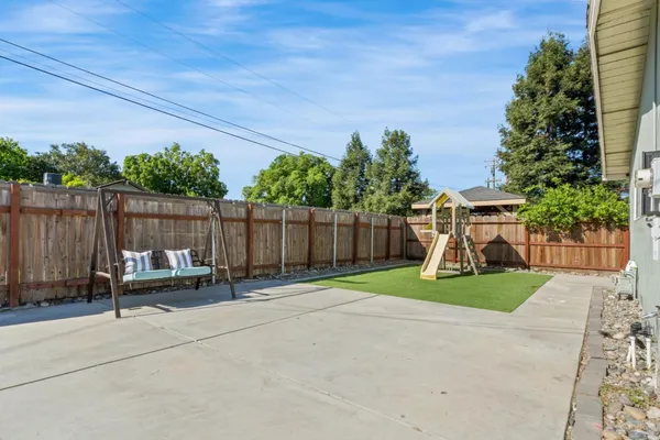 $411,999 | 816 Bowen Avenue, Modesto, CA 95350