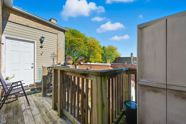 $200,000 | 1443 West Victoria Street, Unit 3E, Chicago, IL 60660