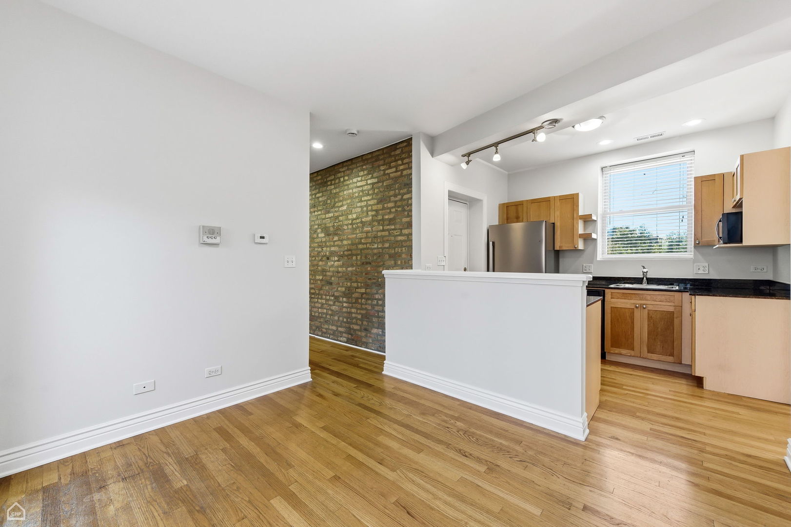 1443 West Victoria Street, Unit 3E Chicago, IL 60660 - Photo 6 of 14