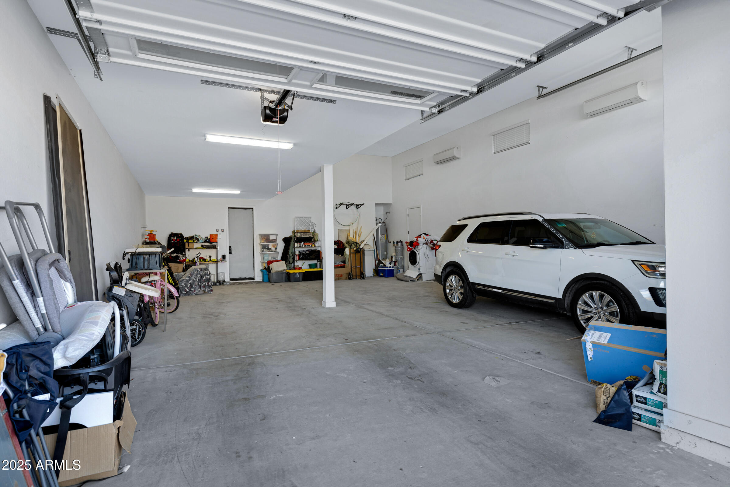 24450 Seed Road Florence, AZ 85132 - Photo 34 of 39 a view of a car garage