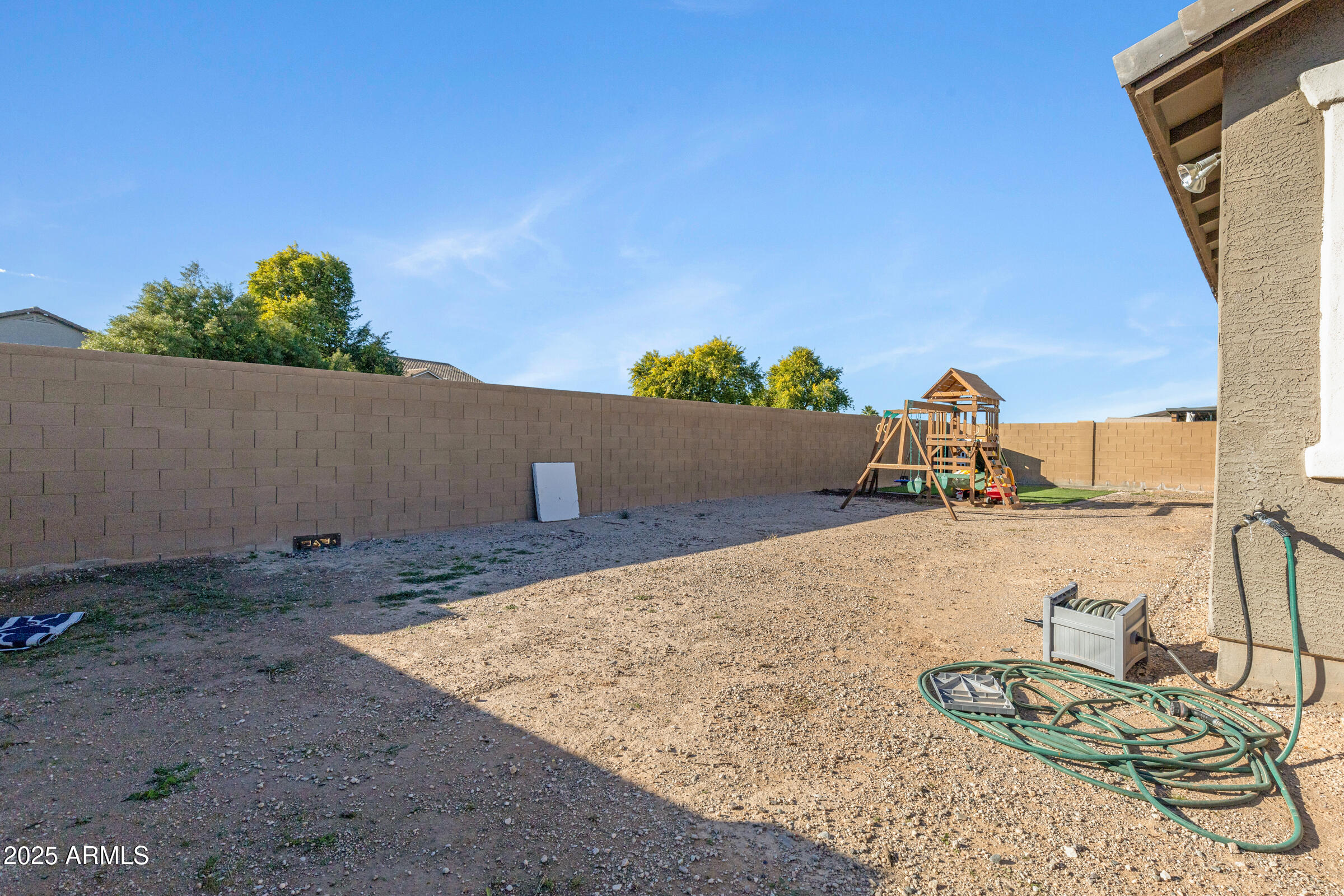 24450 Seed Road Florence, AZ 85132 - Photo 36 of 39 a view of a backyard
