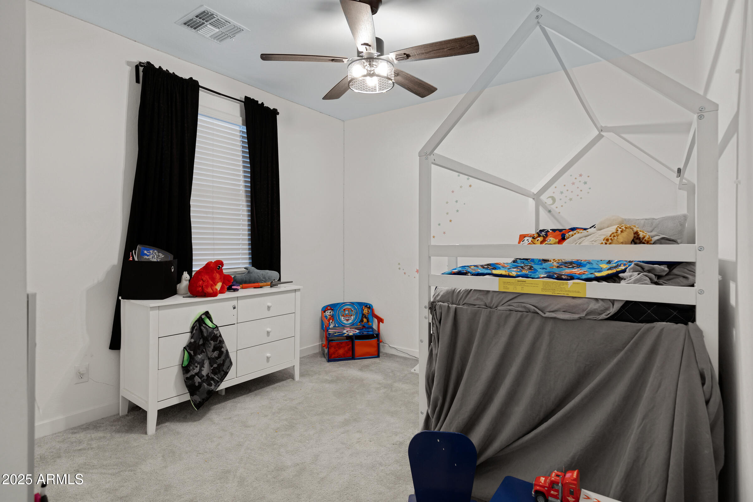 24450 Seed Road Florence, AZ 85132 - Photo 10 of 39 a utility room with dryer and washer