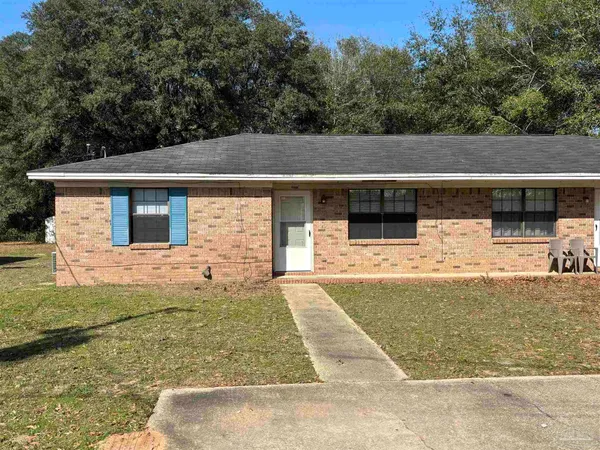$1,100 | 5682 Crestwood Drive, Milton, FL 32583