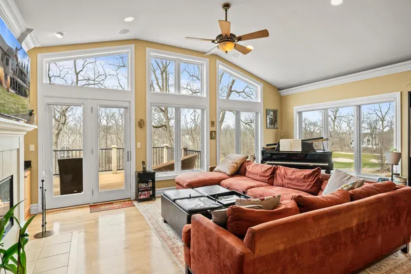 $899,999 | 572 Trevino Drive, Unit 5414, Geneva, WI 53147