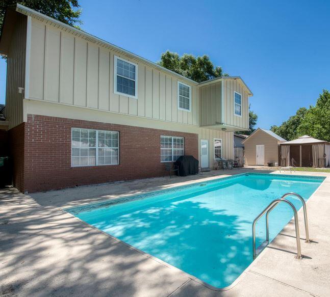 405 Paradise Road Niceville, FL 32578 - Photo 28 of 28 pool