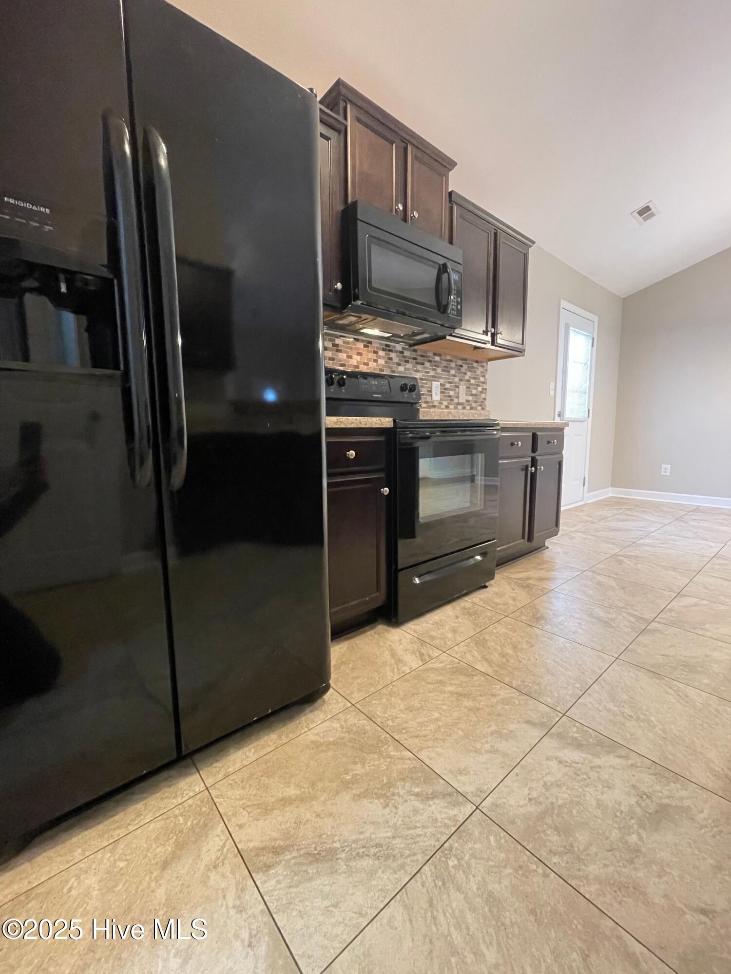 308 Sinclair Lane Hubert, NC 28539 - Photo 7 of 27