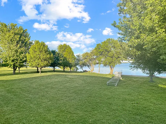 $1,200,000 | 16 Pheasant Drive, Slayton, MN 56172