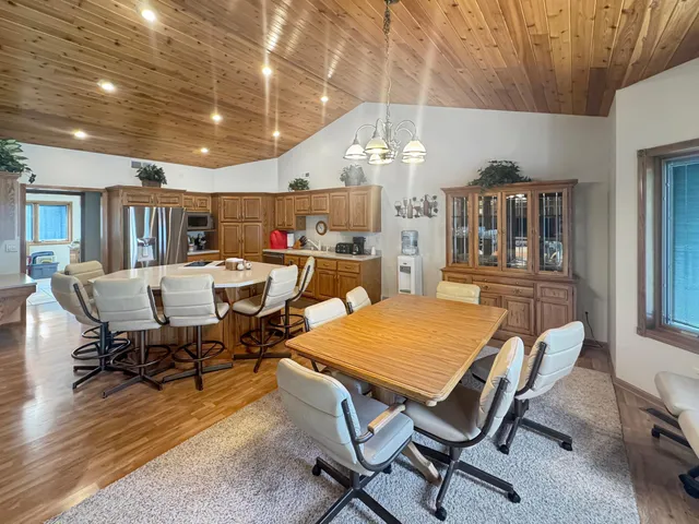 $1,200,000 | 16 Pheasant Drive, Slayton, MN 56172