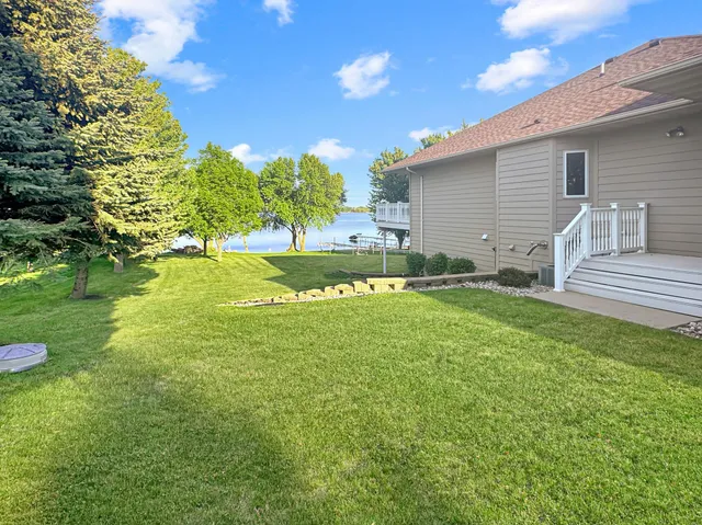 $1,200,000 | 16 Pheasant Drive, Slayton, MN 56172