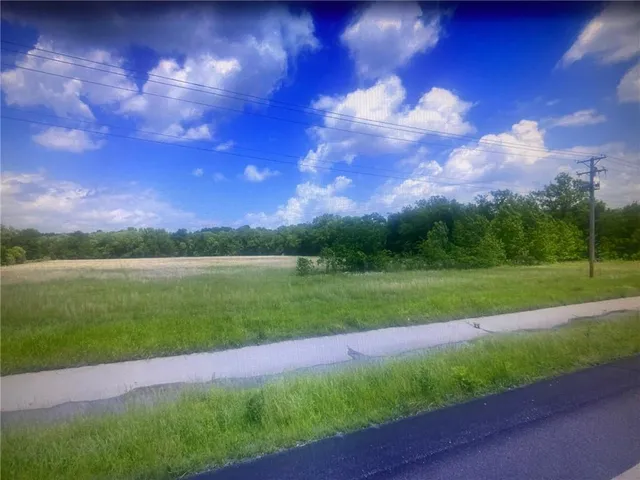 $579,000 | 4445 East 7th Street, Joplin, MO 64801