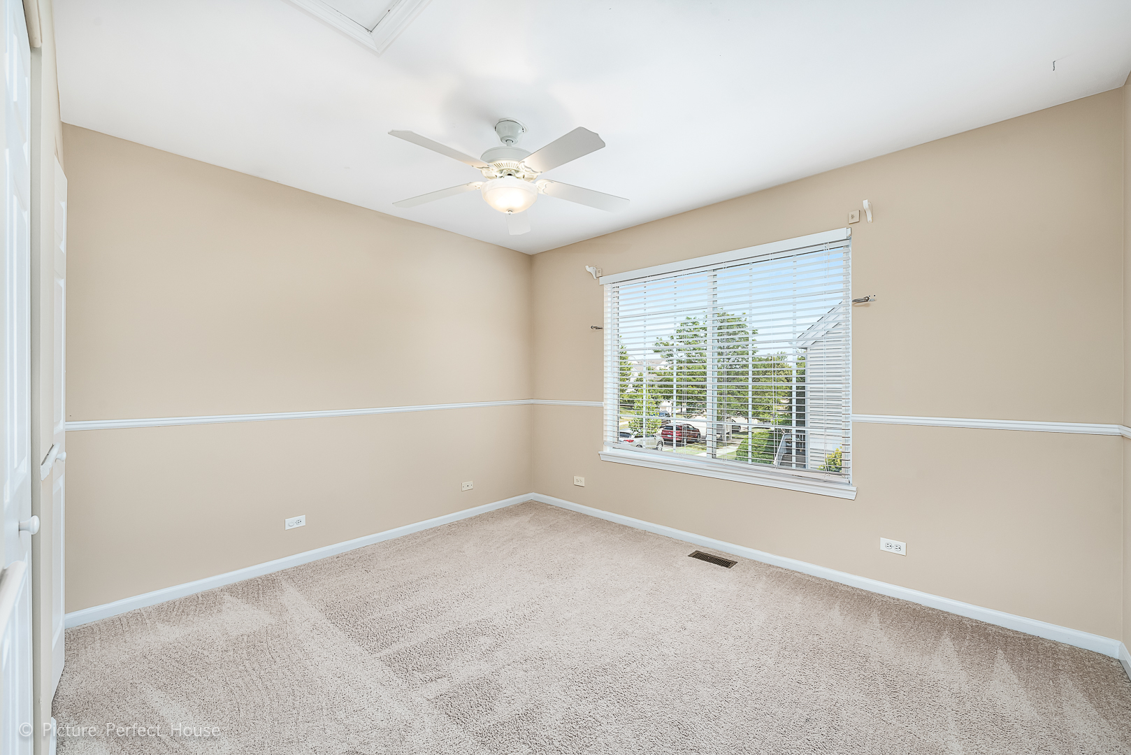 3449 Ravinia Circle, Unit 3449 Aurora, IL 60504 - Photo 11 of 17