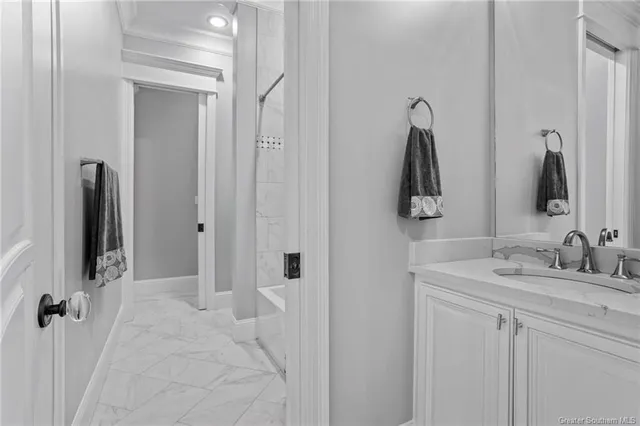 $819,995 | 5390 Waterside Drive, Lake Charles, LA 70607