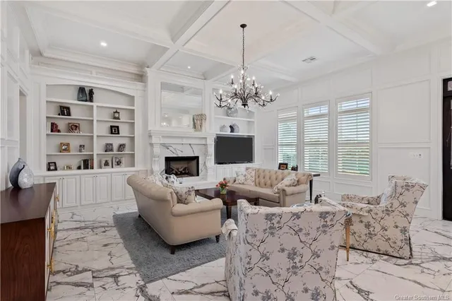 $819,995 | 5390 Waterside Drive, Lake Charles, LA 70607