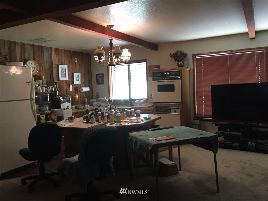 4512 Navarre Coulee Road Chelan, WA 98816 - Photo 11 of 22 Gallery Image 11