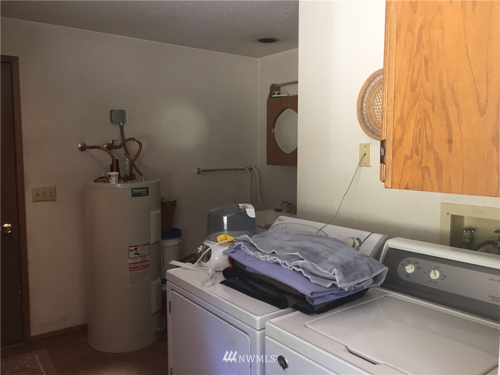 4512 Navarre Coulee Road Chelan, WA 98816 - Photo 16 of 22 Gallery Image 16