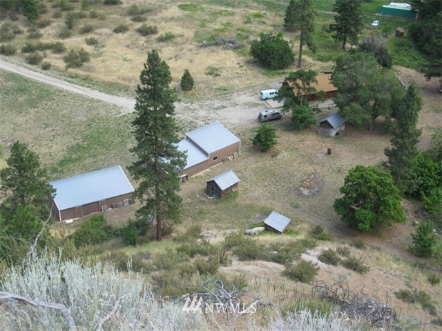 4512 Navarre Coulee Road Chelan, WA 98816 - Photo 4 of 22 Gallery Image 4