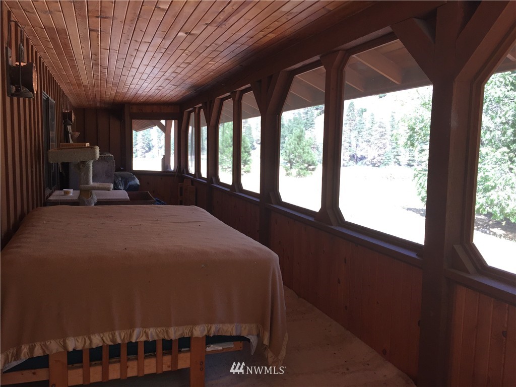 4512 Navarre Coulee Road Chelan, WA 98816 - Photo 7 of 22 Gallery Image 7