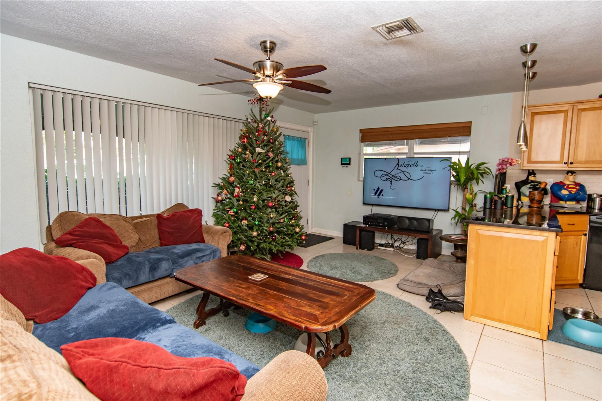 5554 Southwest 6th Street Pompano Beach, FL 33068 - Photo 2 of 37 Photo 2