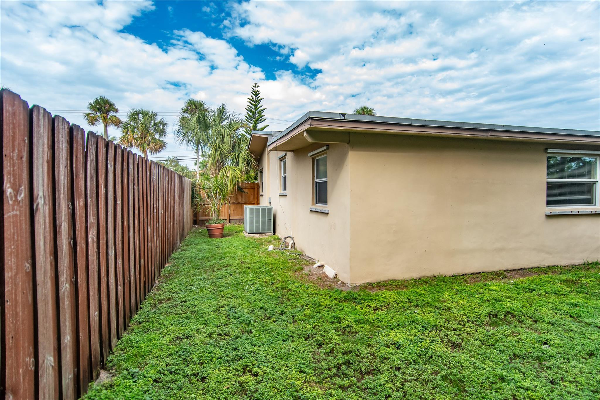 5554 Southwest 6th Street Pompano Beach, FL 33068 - Photo 32 of 37 Photo 32