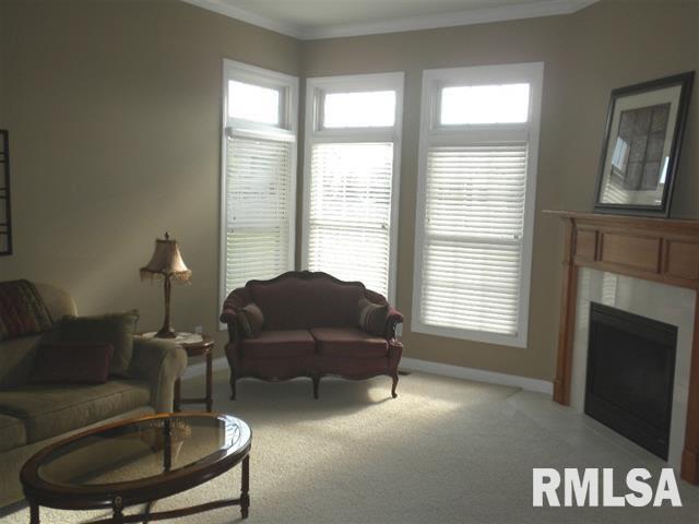5552 Judge Road Bettendorf, IA 52722 - Photo 3 of 19 Gallery Image 3