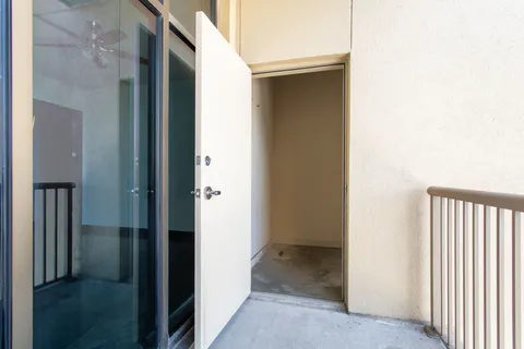 $439,900 | 1510 Demonbreun Street, Unit 1207, Nashville, TN 37203