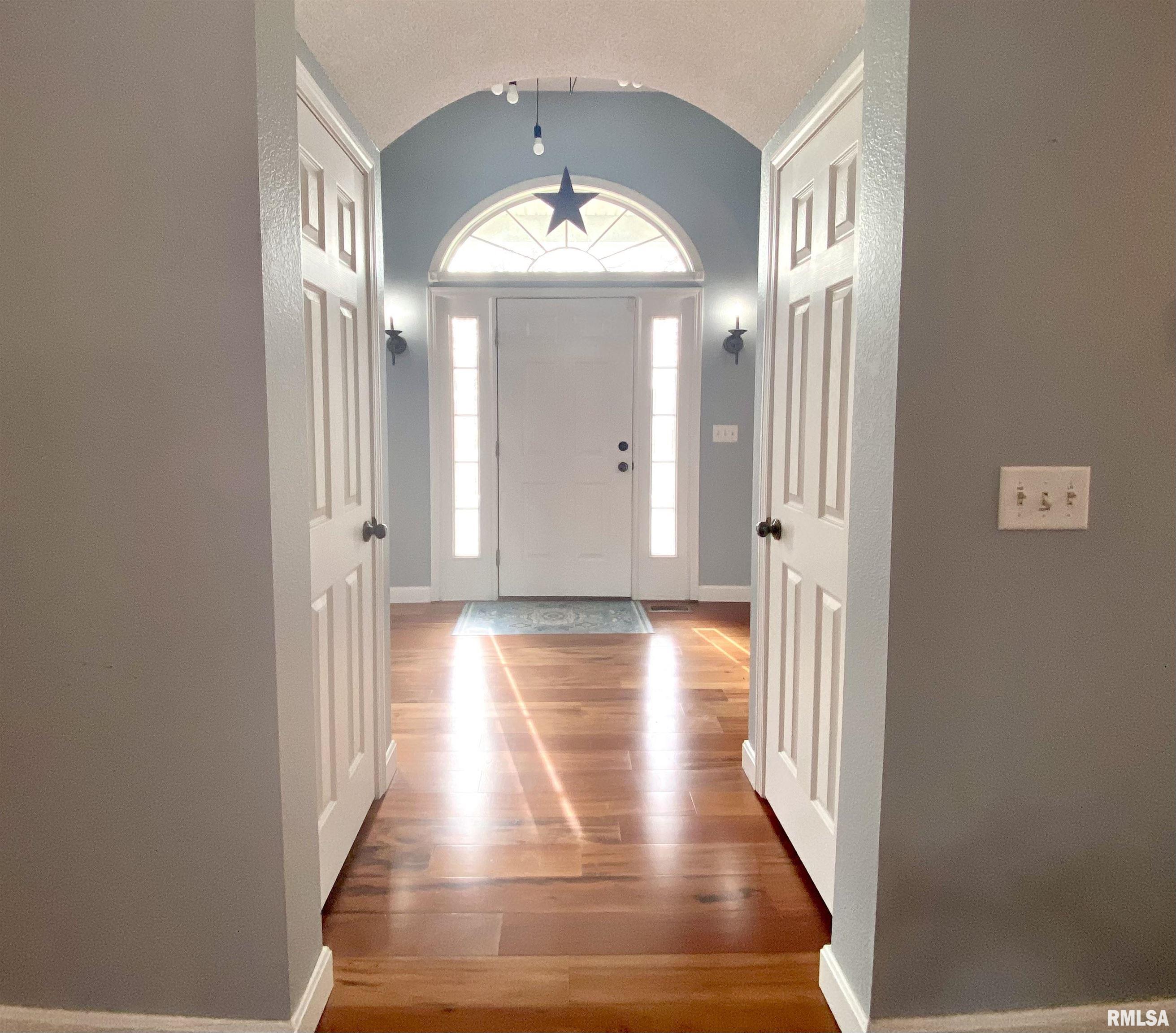 17794 East Fairfield Road Mount Vernon, IL 62864 - Photo 2 of 53