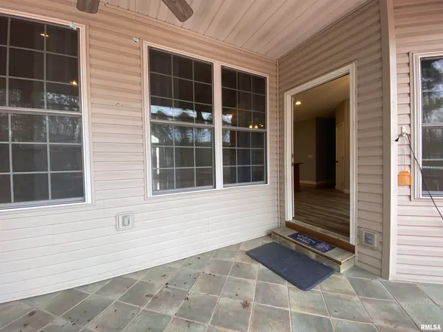 $349,900 | 17794 East Fairfield Road, Mount Vernon, IL 62864