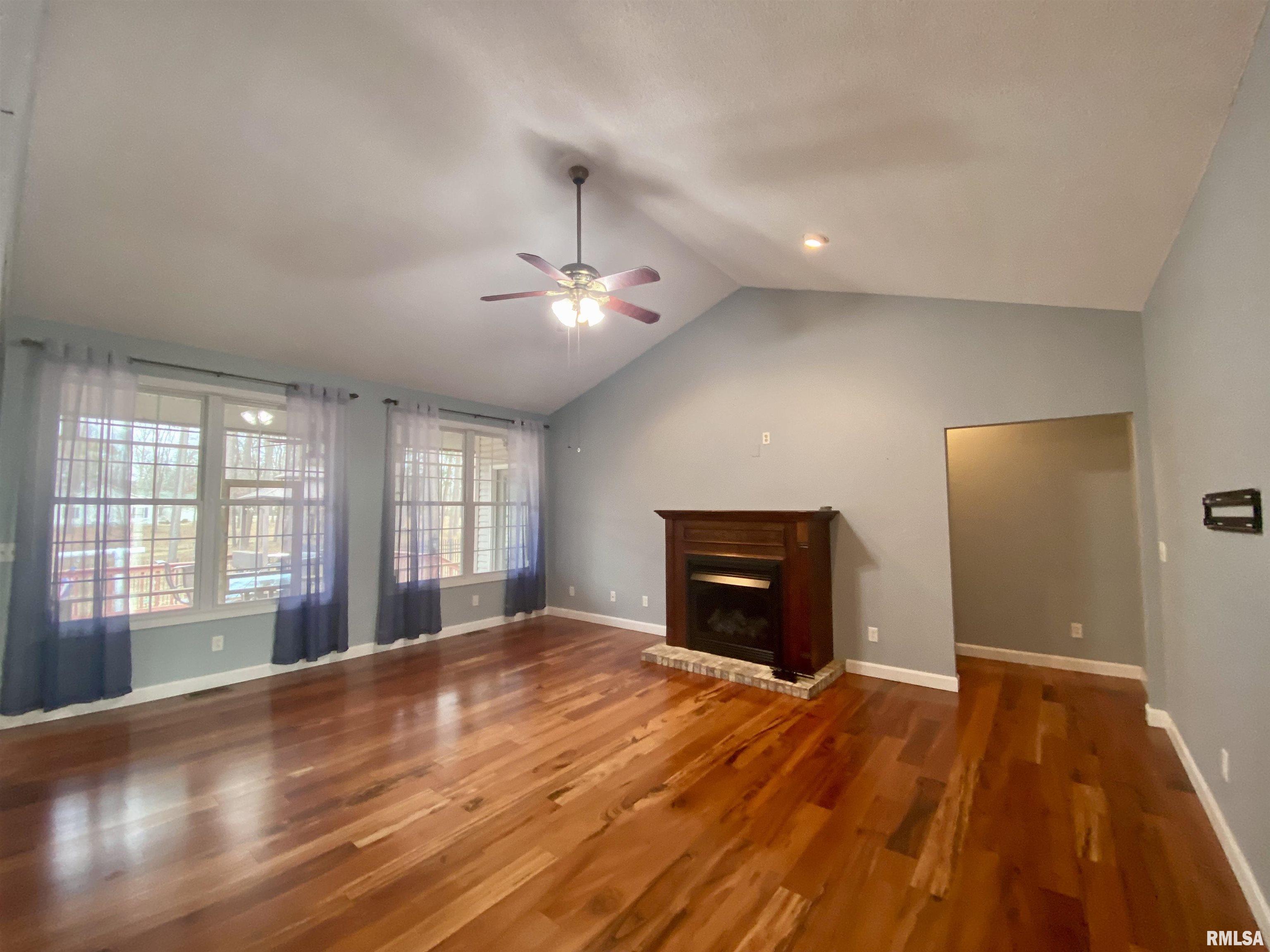 17794 East Fairfield Road Mount Vernon, IL 62864 - Photo 6 of 53