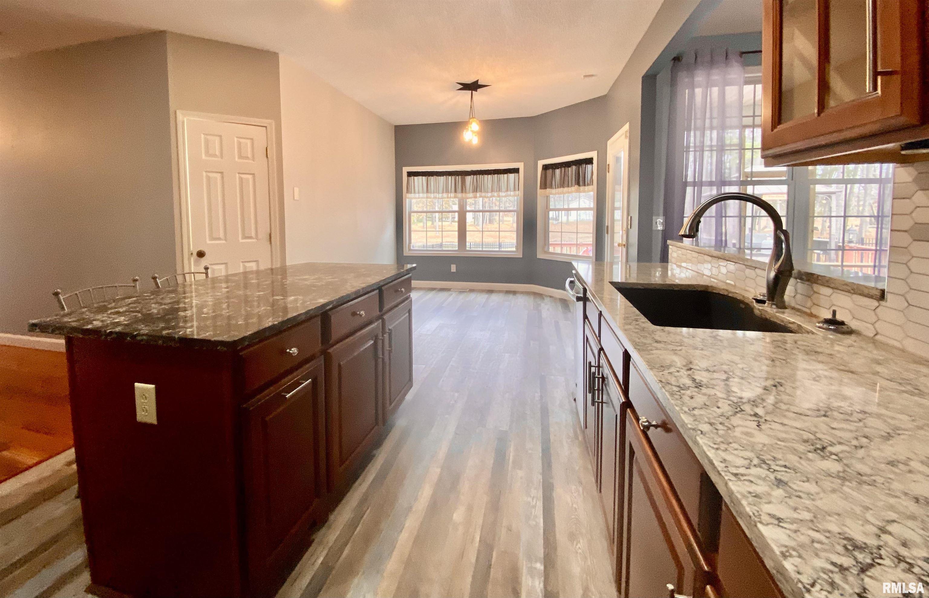 17794 East Fairfield Road Mount Vernon, IL 62864 - Photo 10 of 53