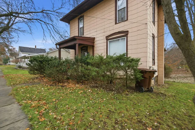 $175,000 | 345 North Mulberry Street, Marshall, MI 49068