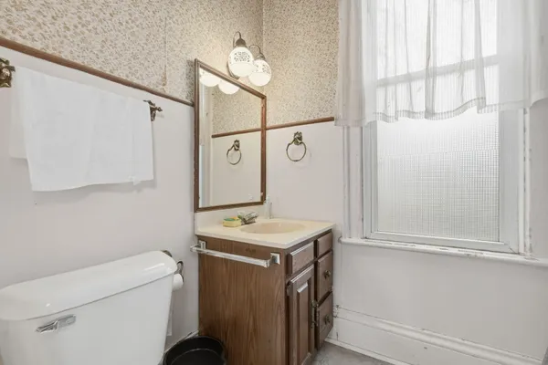 $160,000 | 345 North Mulberry Street, Marshall, MI 49068