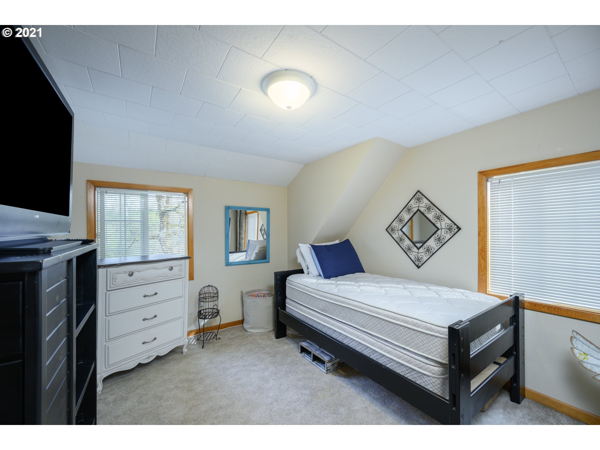 51475 Southwest Hebo Road Grand Ronde, OR 97347 - Photo 20 of 31