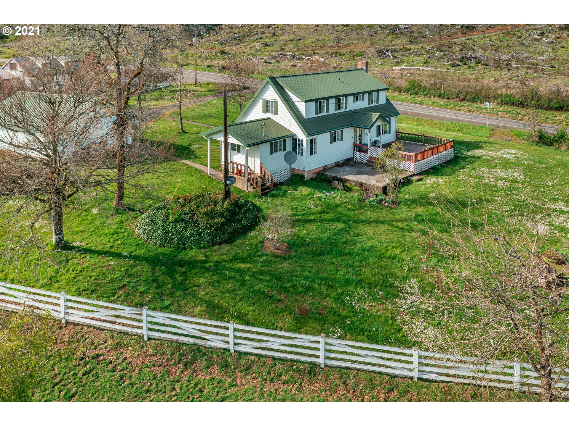 51475 Southwest Hebo Road Grand Ronde, OR 97347 - Photo 4 of 31
