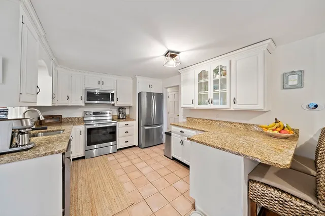 $899,900 | 26 Sun Valley Drive, Braintree, MA 02184