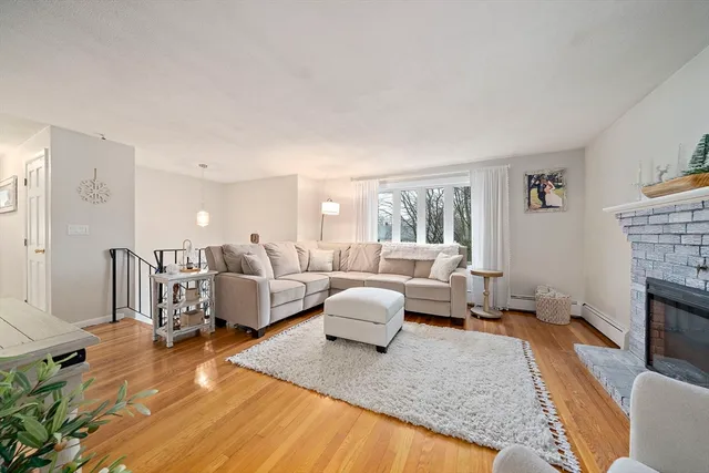 $899,900 | 26 Sun Valley Drive, Braintree, MA 02184