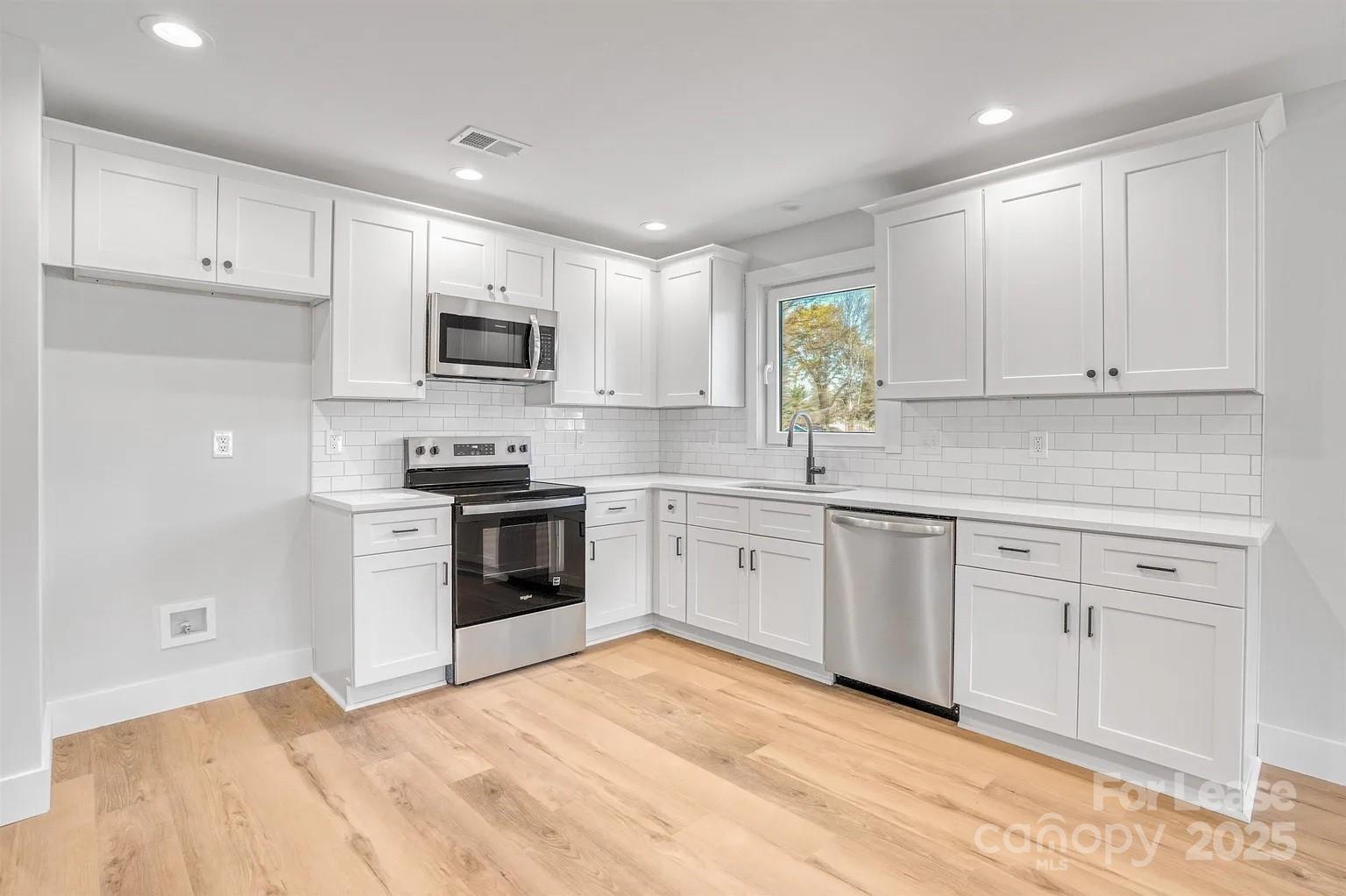 111 Iris Lane Gaffney, SC 29341 - Photo 3 of 15