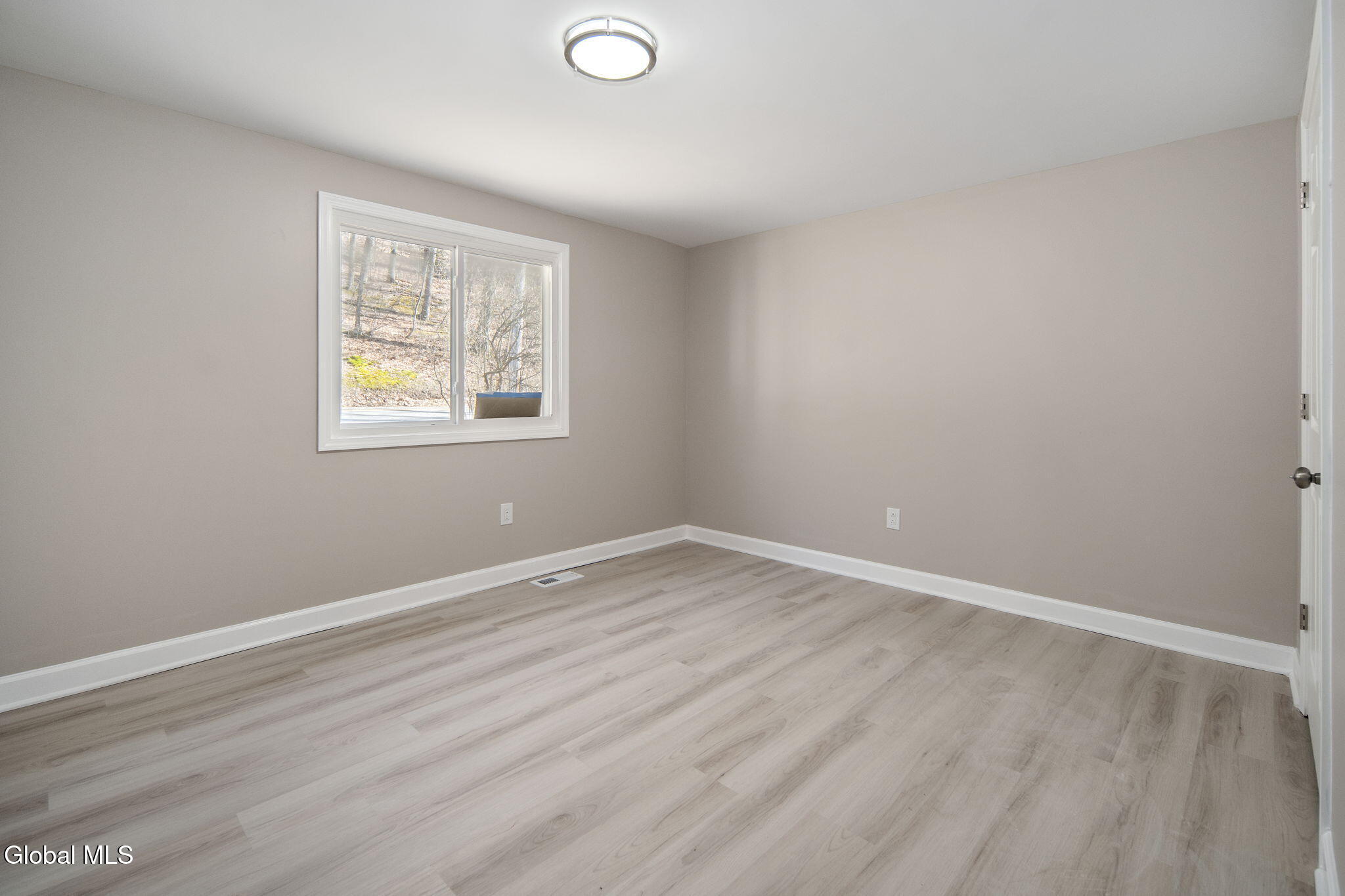 90 Clamsteam Road Halfmoon, NY 12065 - Photo 18 of 40 16-90ClamsteamRd_16