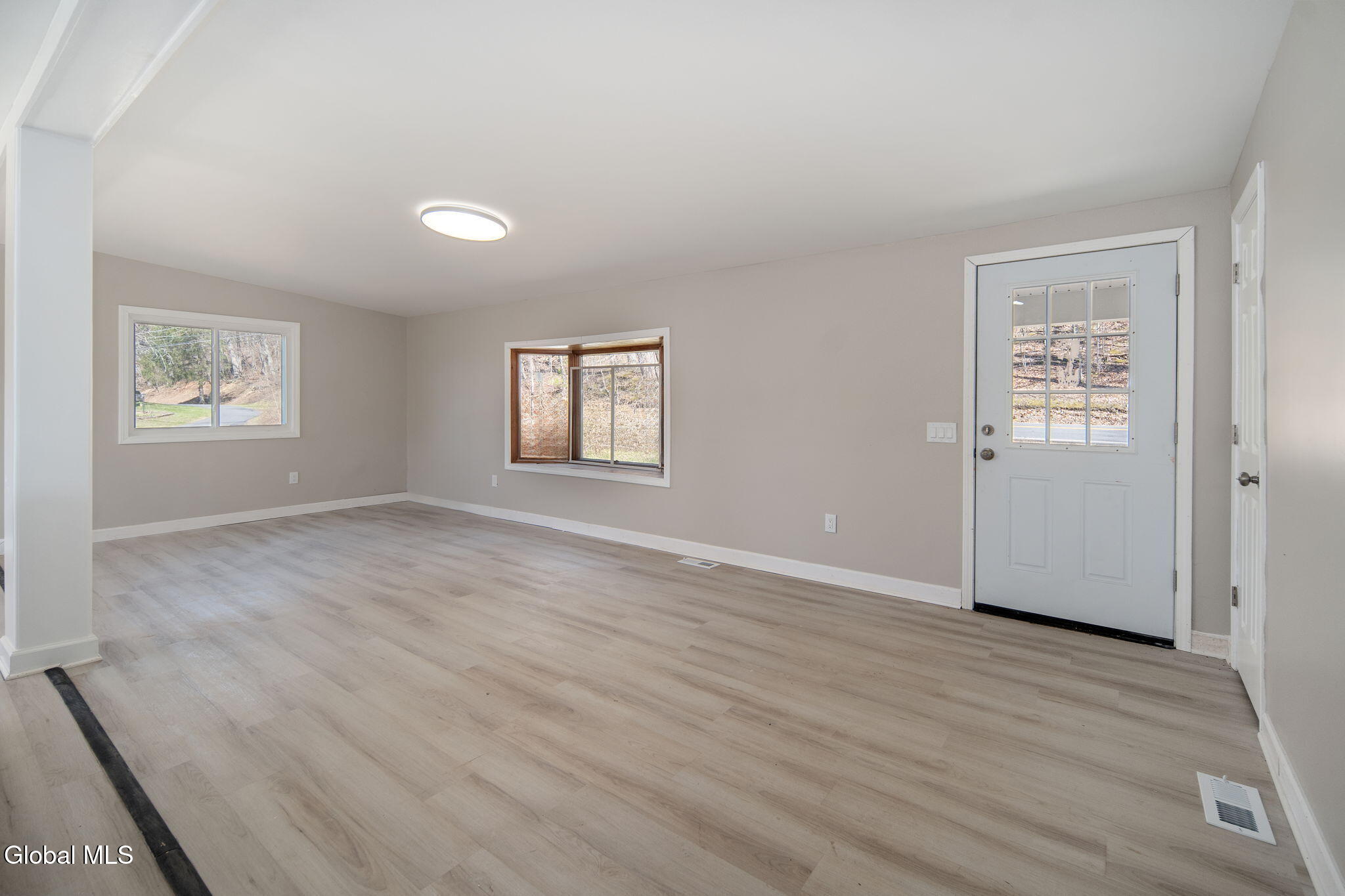 90 Clamsteam Road Halfmoon, NY 12065 - Photo 3 of 40 5-90ClamsteamRd_05