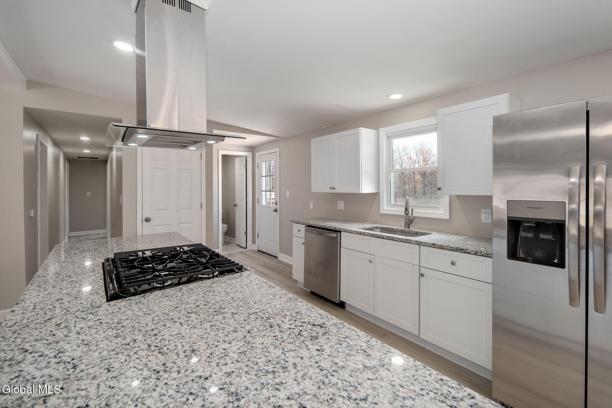 90 Clamsteam Road Halfmoon, NY 12065 - Photo 8 of 40 9-90ClamsteamRd_09